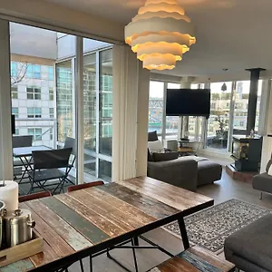 Apartment Penthouses Of Ave, Vancouver